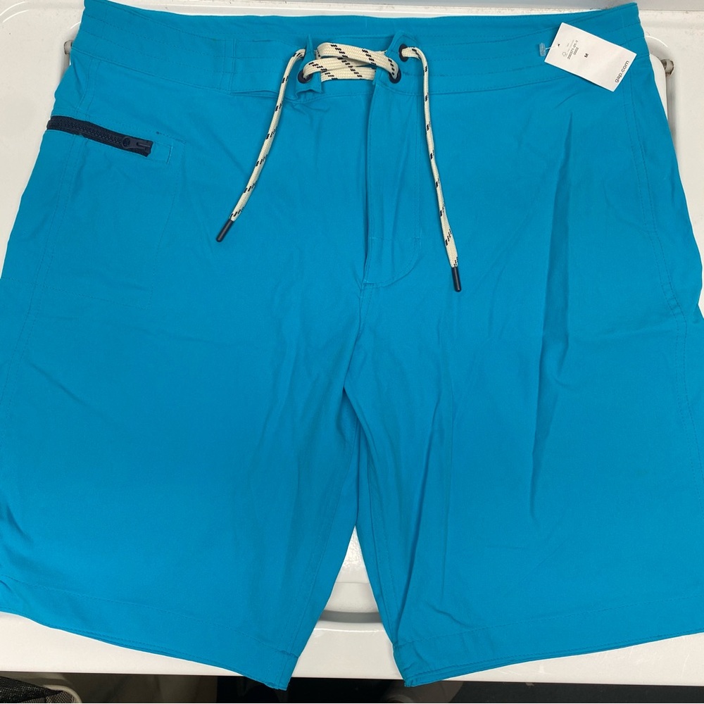Men’s NWT Blue Board Shorts- Medium